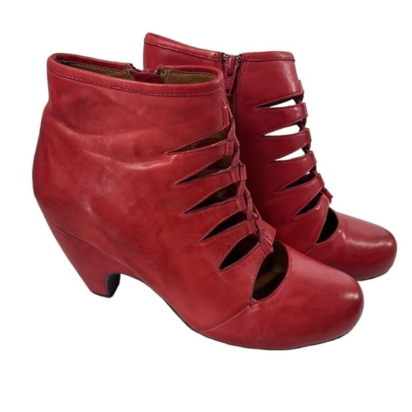 Miz Mooz Throne Boots bootie red side zip open front sz 9 - Picture 3 of 9